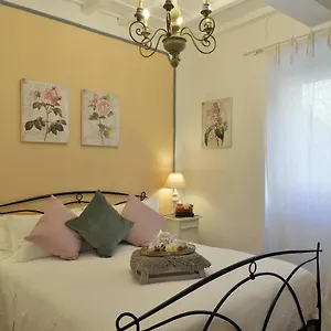  Apartment Belvedere Italy
